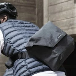 Besace Sacoche Vélo City Messenger Apidura 11 L Ou 13 L -Remorques vélo Soldes besace sacoche velo city messenger apidura 11 l ou 13 l full 4