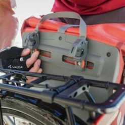 Fixation QMR 2.0 Avec Poignée Pour Sacoche De Vélo Vaude -Remorques vélo Soldes fixation qmr 2 0 avec poignee pour sacoche de velo vaude full 3