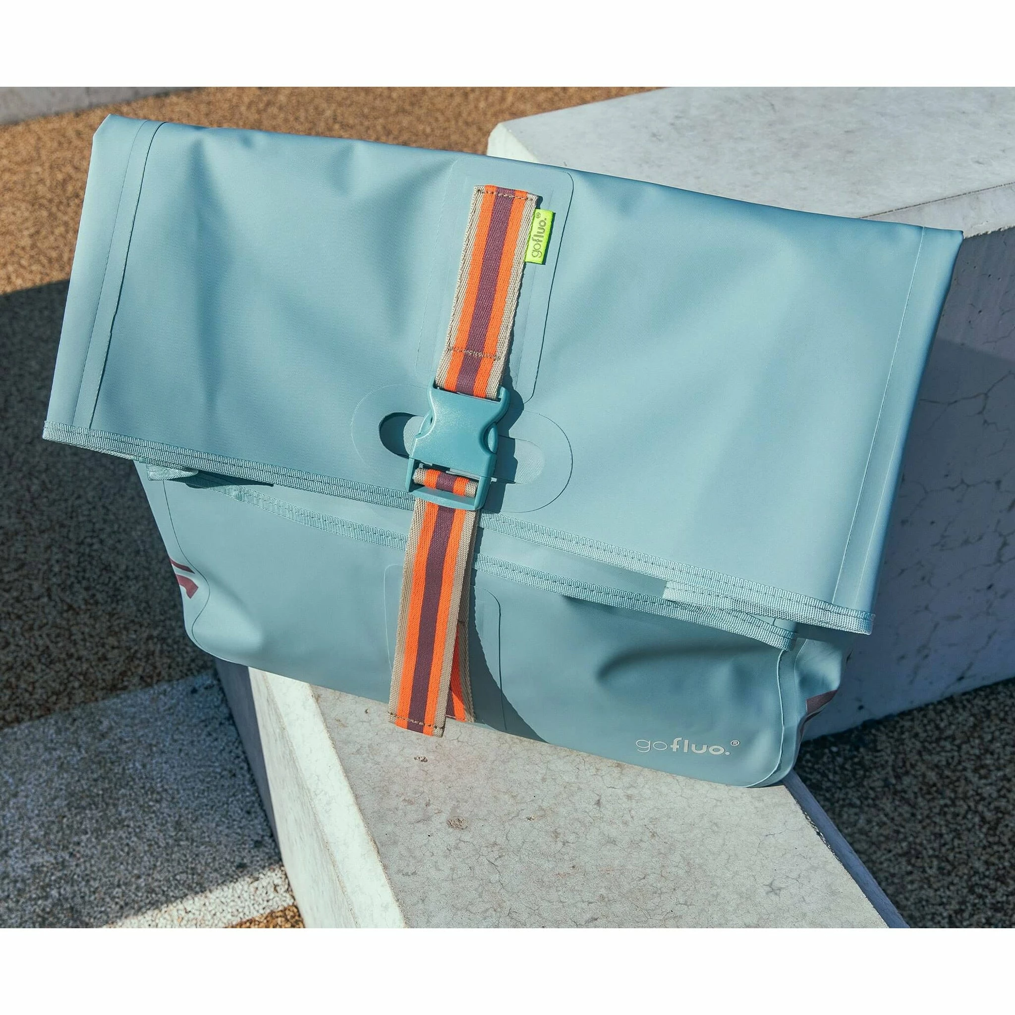 Sac De Courses Avec Son Sac Isotherme Sur Porte-bagages Houston Go Fluo 4 Sac De Courses Avec Son Sac Isotherme Sur Porte-bagages Houston Go Fluo – Image 2