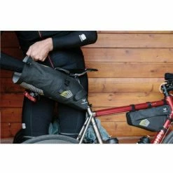 Sacoche De Selle Voyage à Vélo Racing Apidura -Remorques vélo Soldes sacoche de selle voyage a velo racing apidura full 6