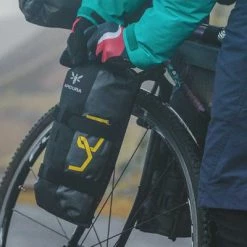 Sacoche Fourche Vélo Apidura Expedition Pour Bikepacking 4.5 L -Remorques vélo Soldes sacoche fourche velo apidura expedition pour bikepacking 4 5 l full 6