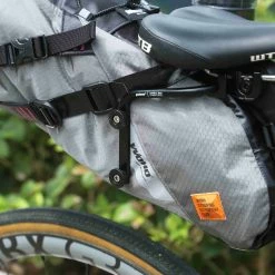Stabilisateur De Sacoche De Selle Bikepacking Woho -Remorques vélo Soldes stabilisateur sacoche de selle woho brooks b series 4